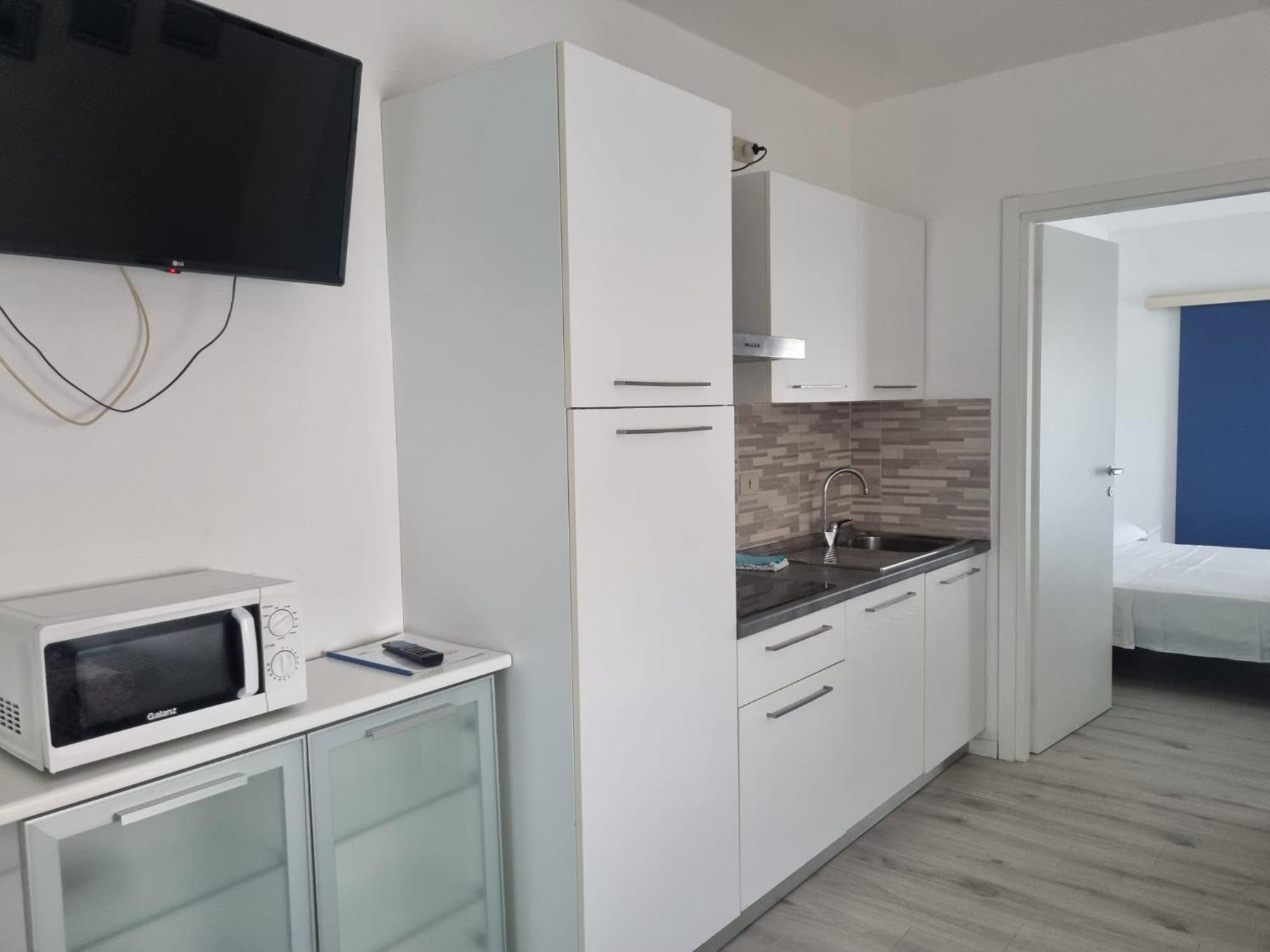 Appart-Hotel Holiday Линяно Сабиадоро Стая снимка