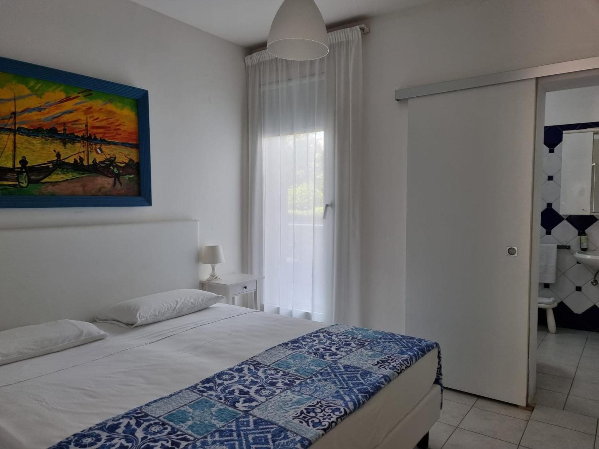 Appart-Hotel Holiday Линяно Сабиадоро Стая снимка