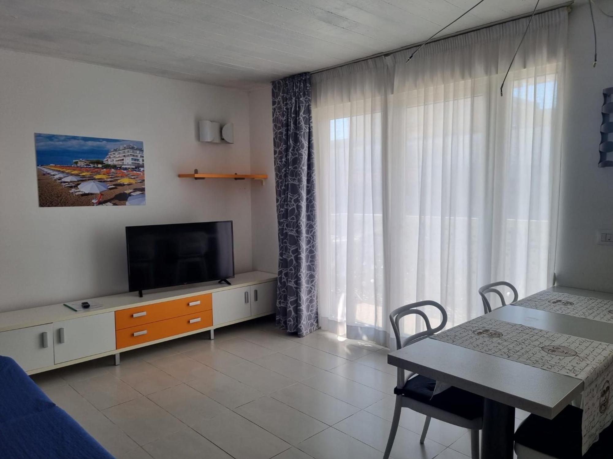 Appart-Hotel Holiday Линяно Сабиадоро Екстериор снимка