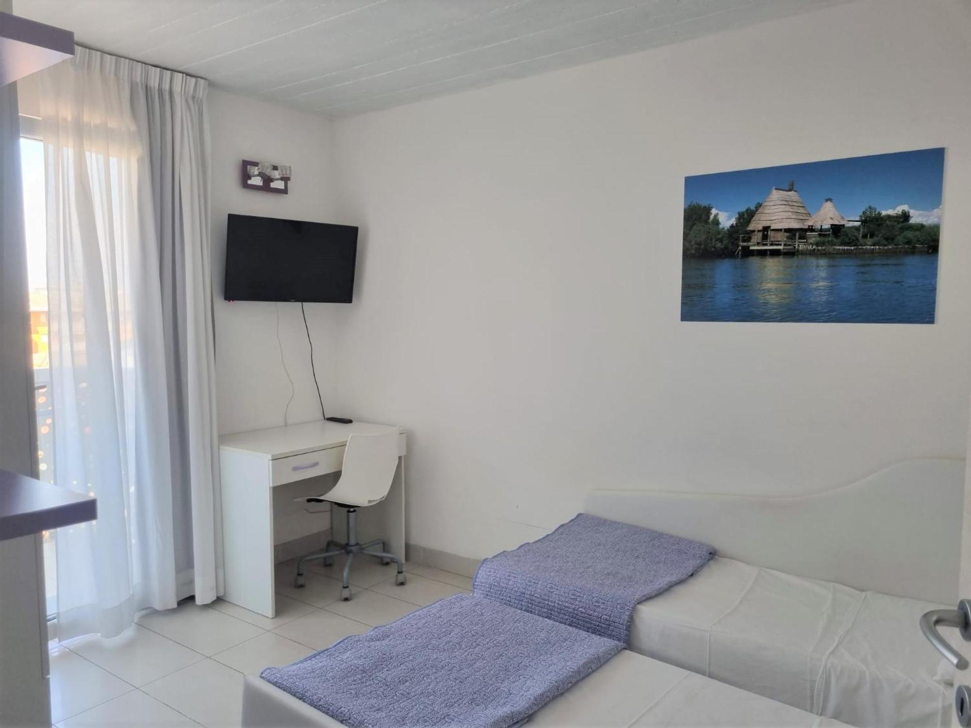 Appart-Hotel Holiday Линяно Сабиадоро Екстериор снимка