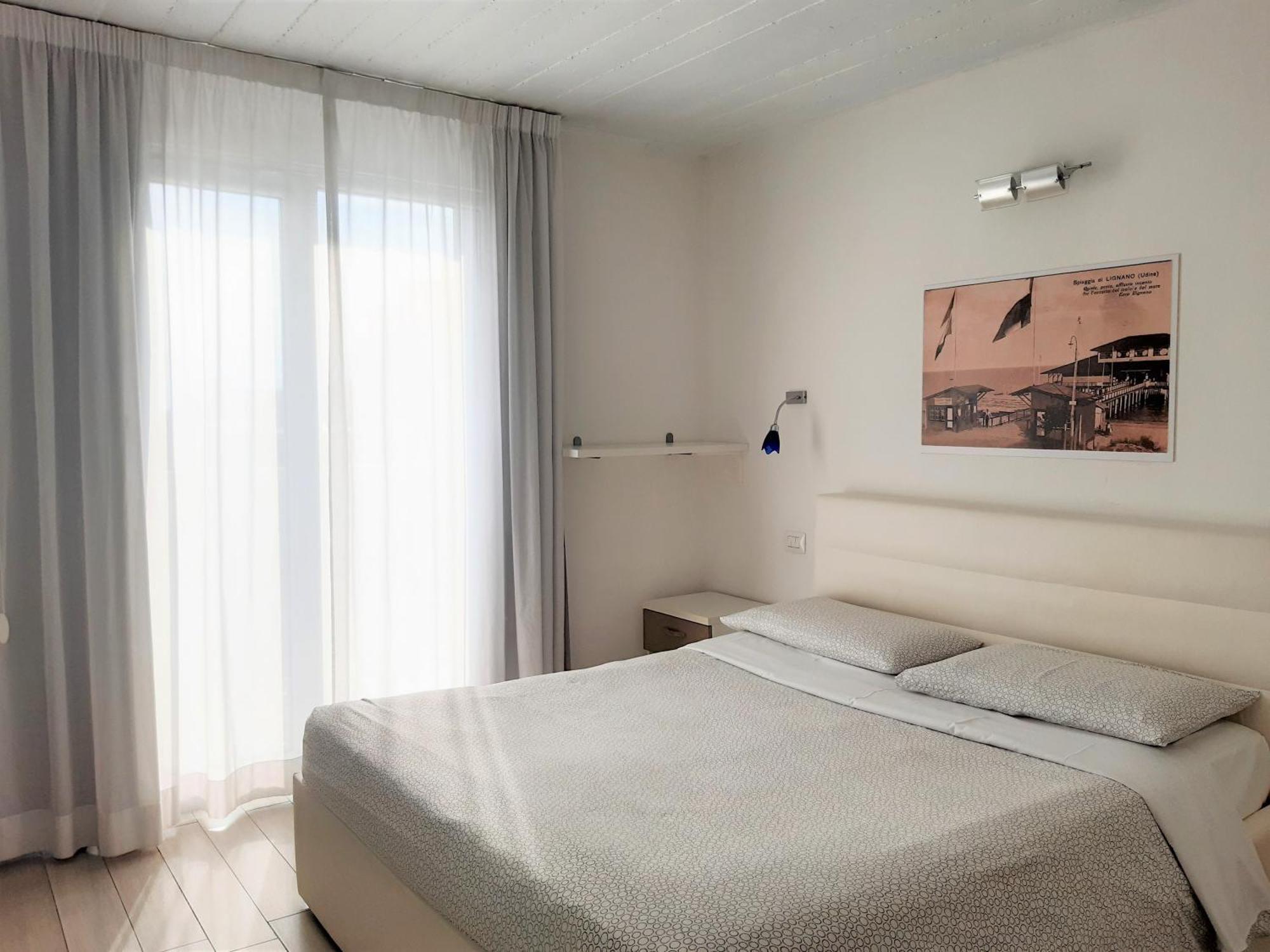 Appart-Hotel Holiday Линяно Сабиадоро Екстериор снимка